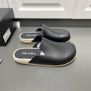 프라다 뮬 슬리퍼
