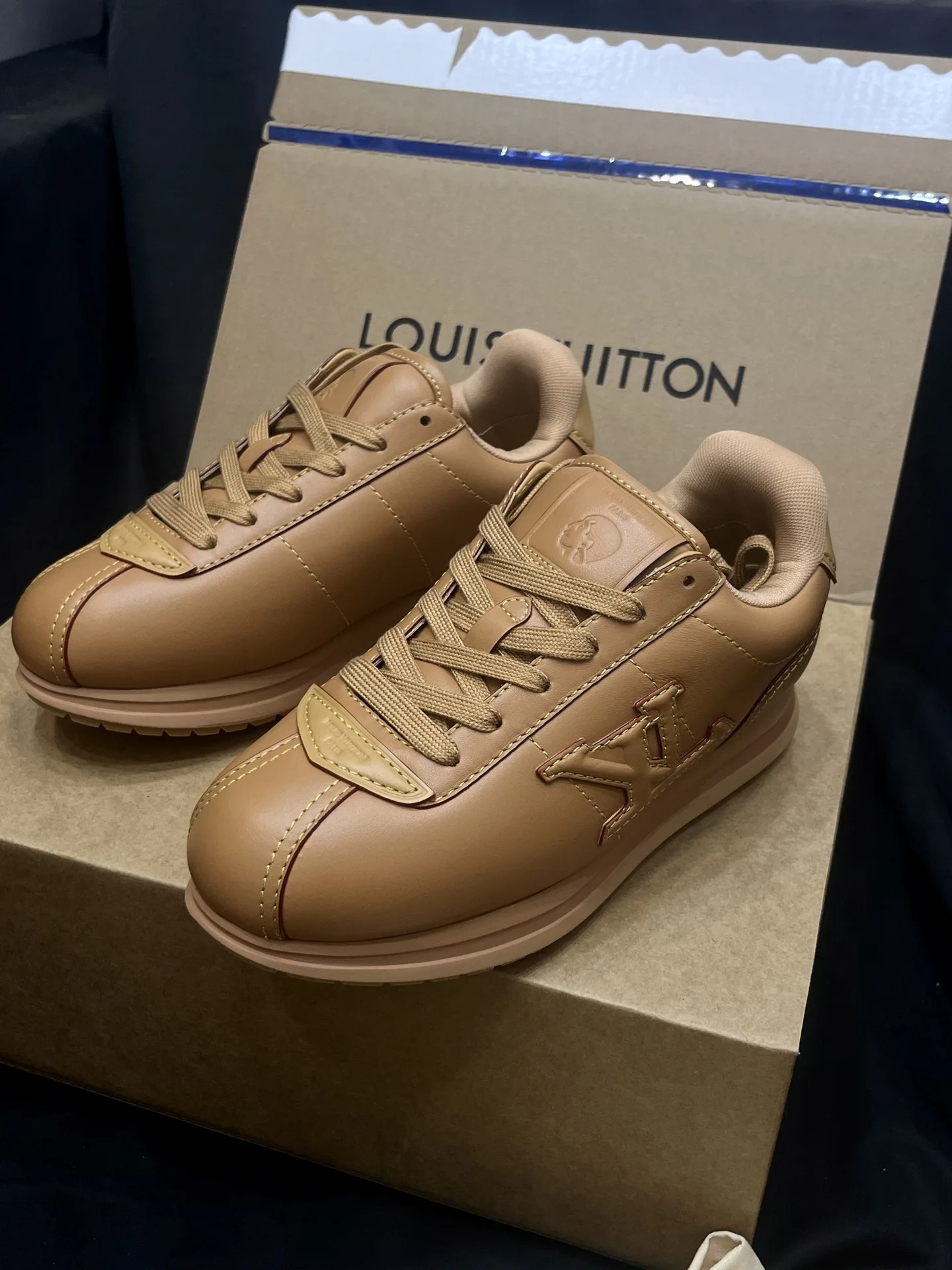 LV Buttersoft 스니커즈｜남녀공용