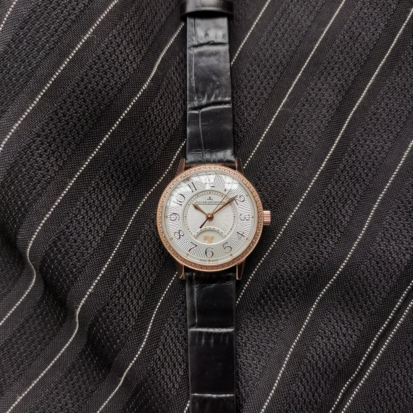 MG l 29mm l 예거르쿨트르 랑데부 클래식 나이트 앤 데이