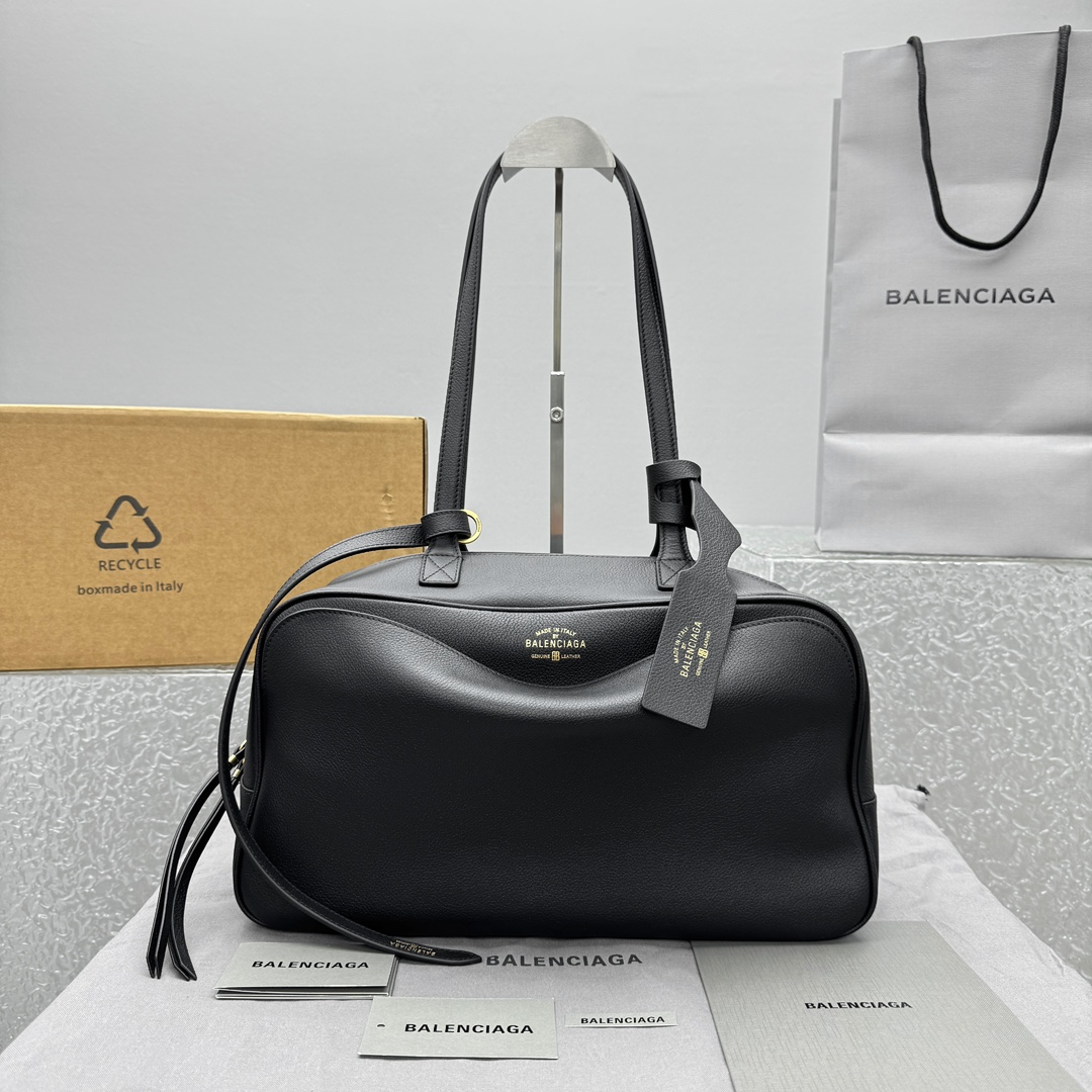 발렌시아가 캐리 미디엄 볼링백 8264252ABNQ  36x  19x 16.5cm