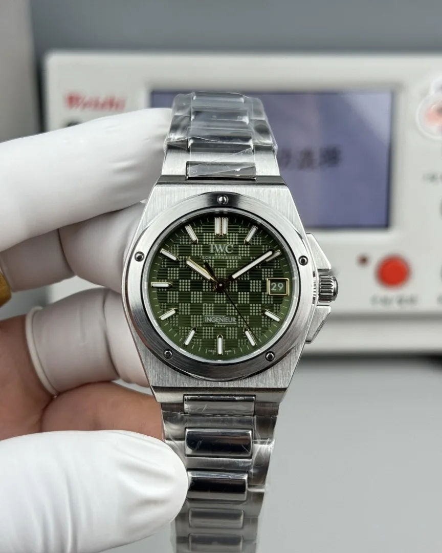 GH l 9015 l 35mm l IWC Ingenieur Automatic 35