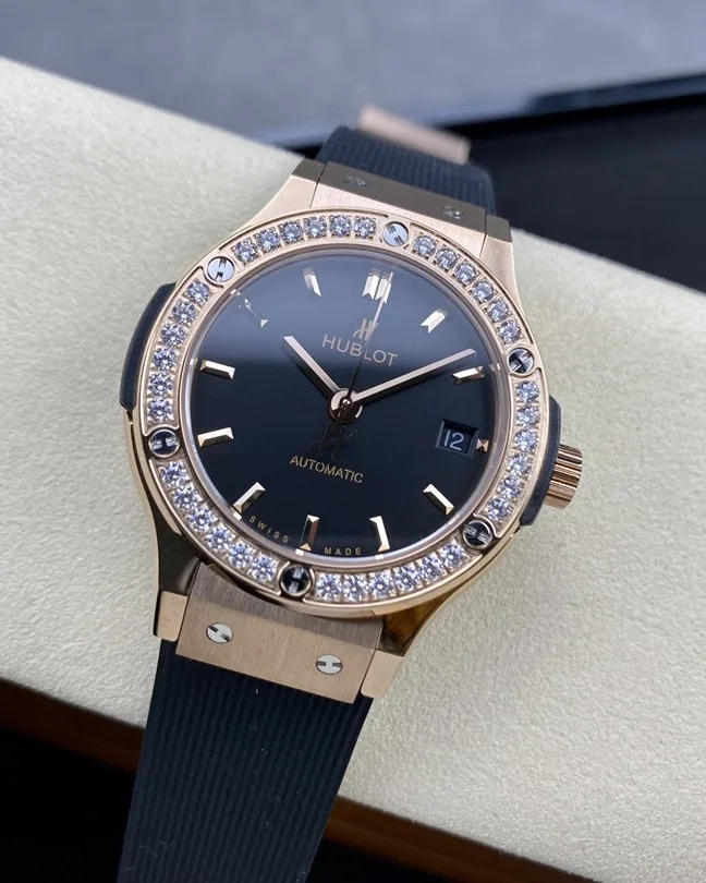 HB l HUB1110 l 38mm l Hublot Classic Fusion