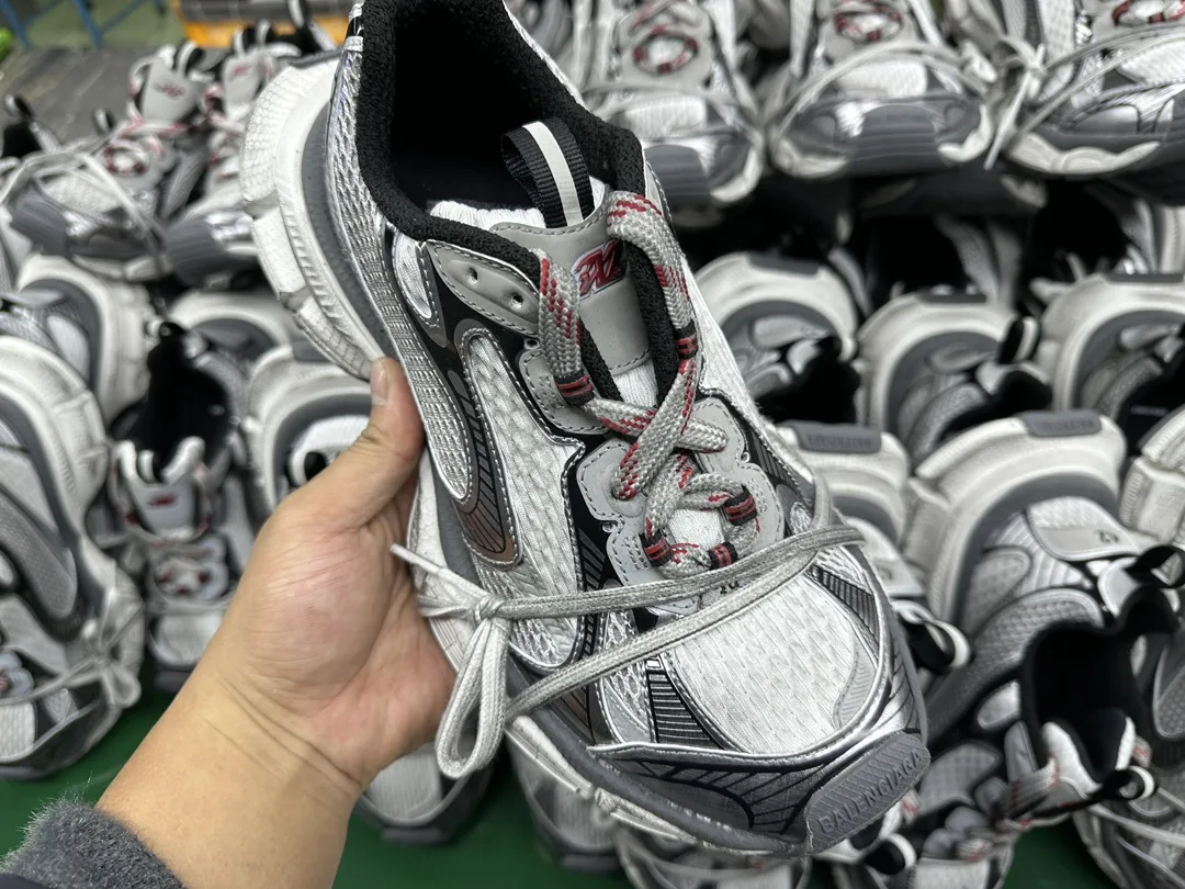 BALENCIAGA 3XL Sneakers