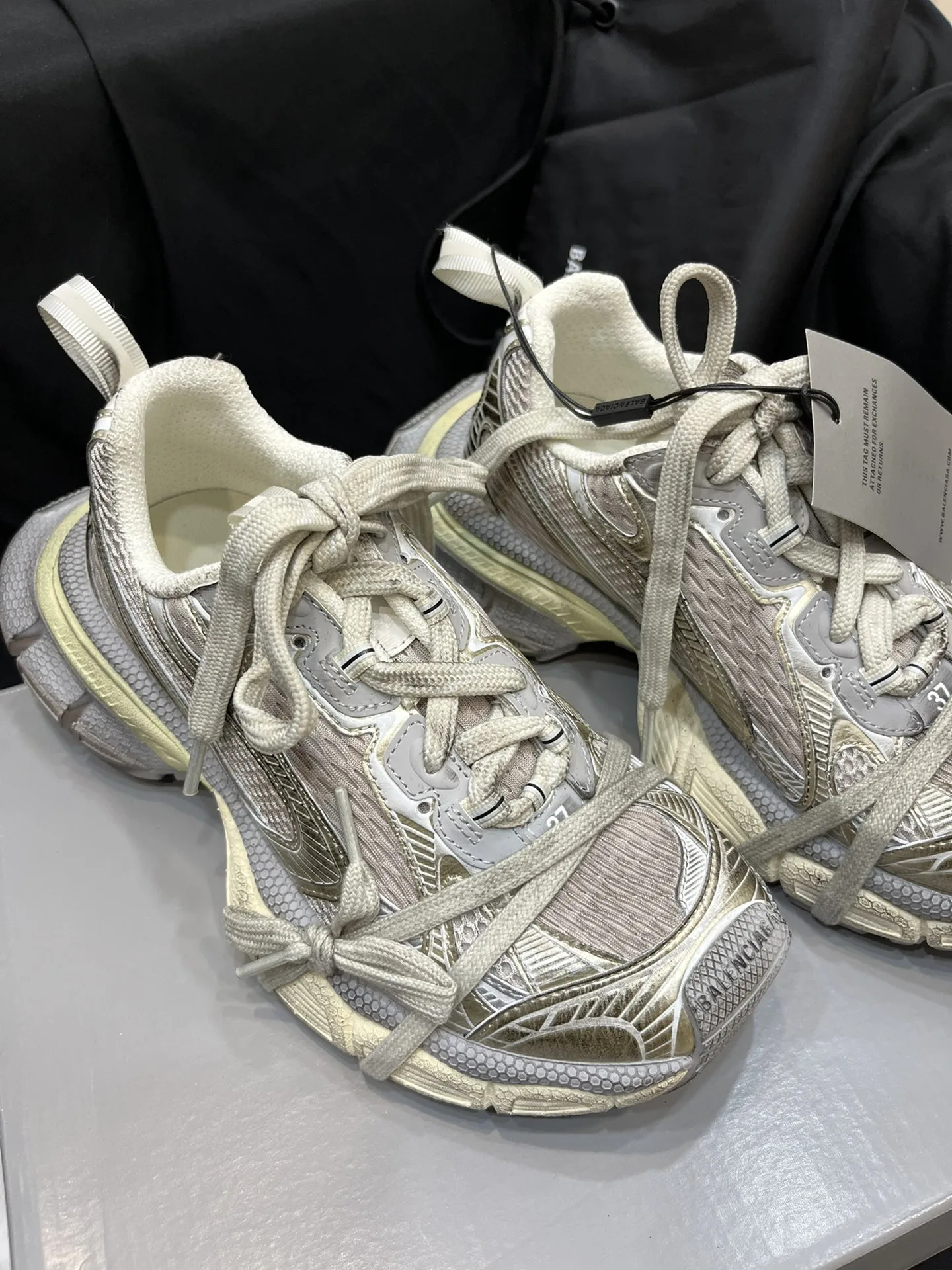 BALENCIAGA 3XL Sneakers