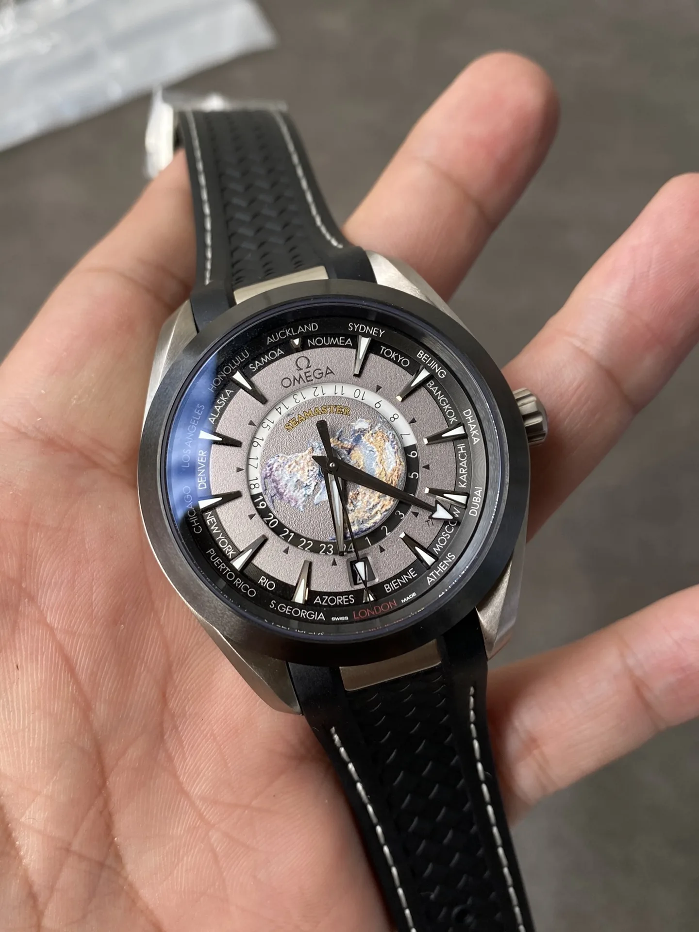 VS l 8938무브먼트 l 43mm l Aqua Terra 150M