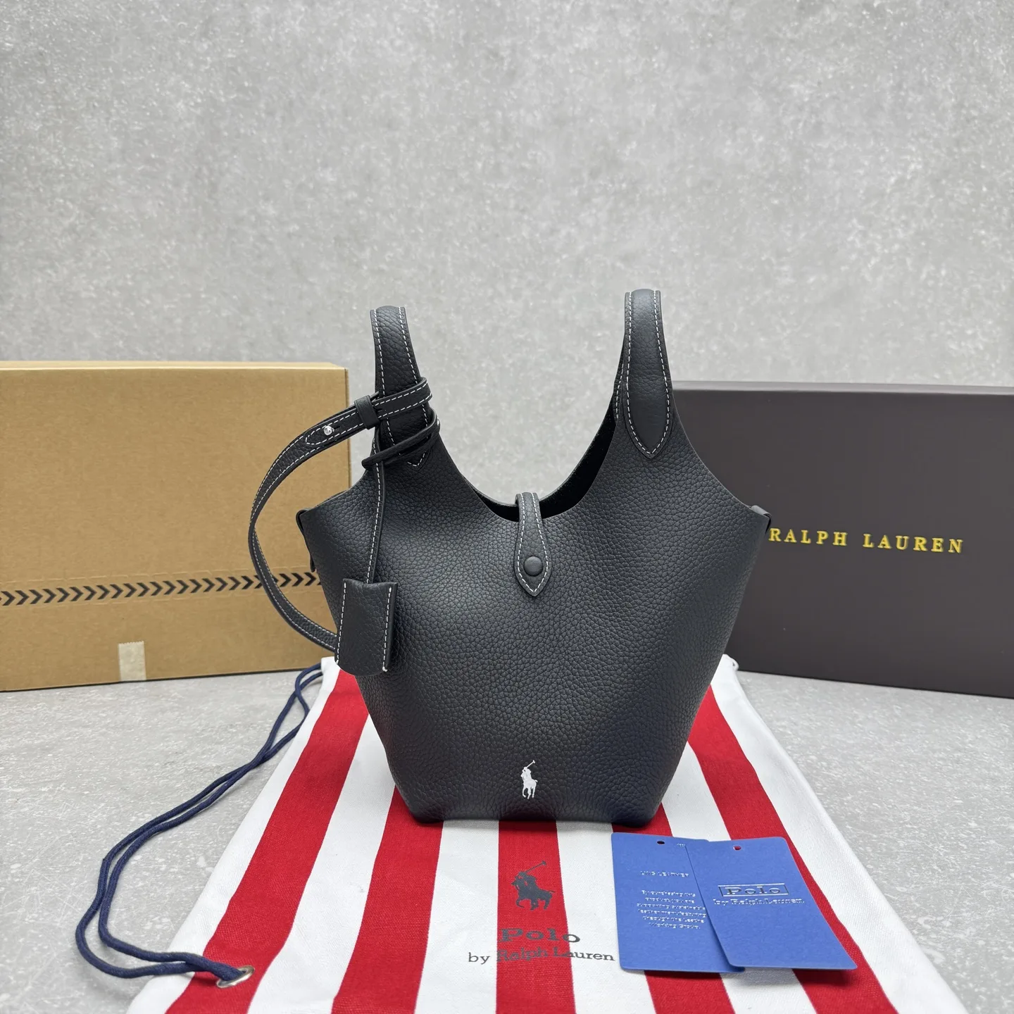 Polo Play Leather Tote  12×13×27cm