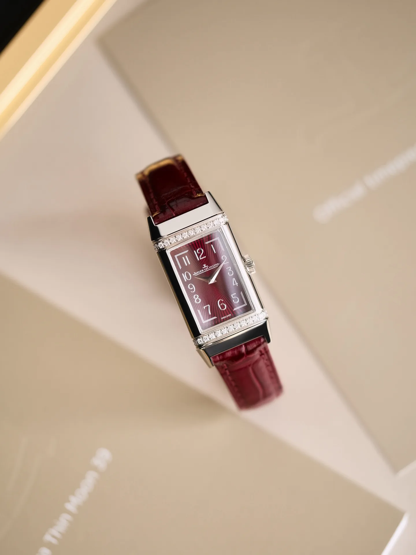 Jaeger Reverso One Q3288560    40.1mm x 20mm