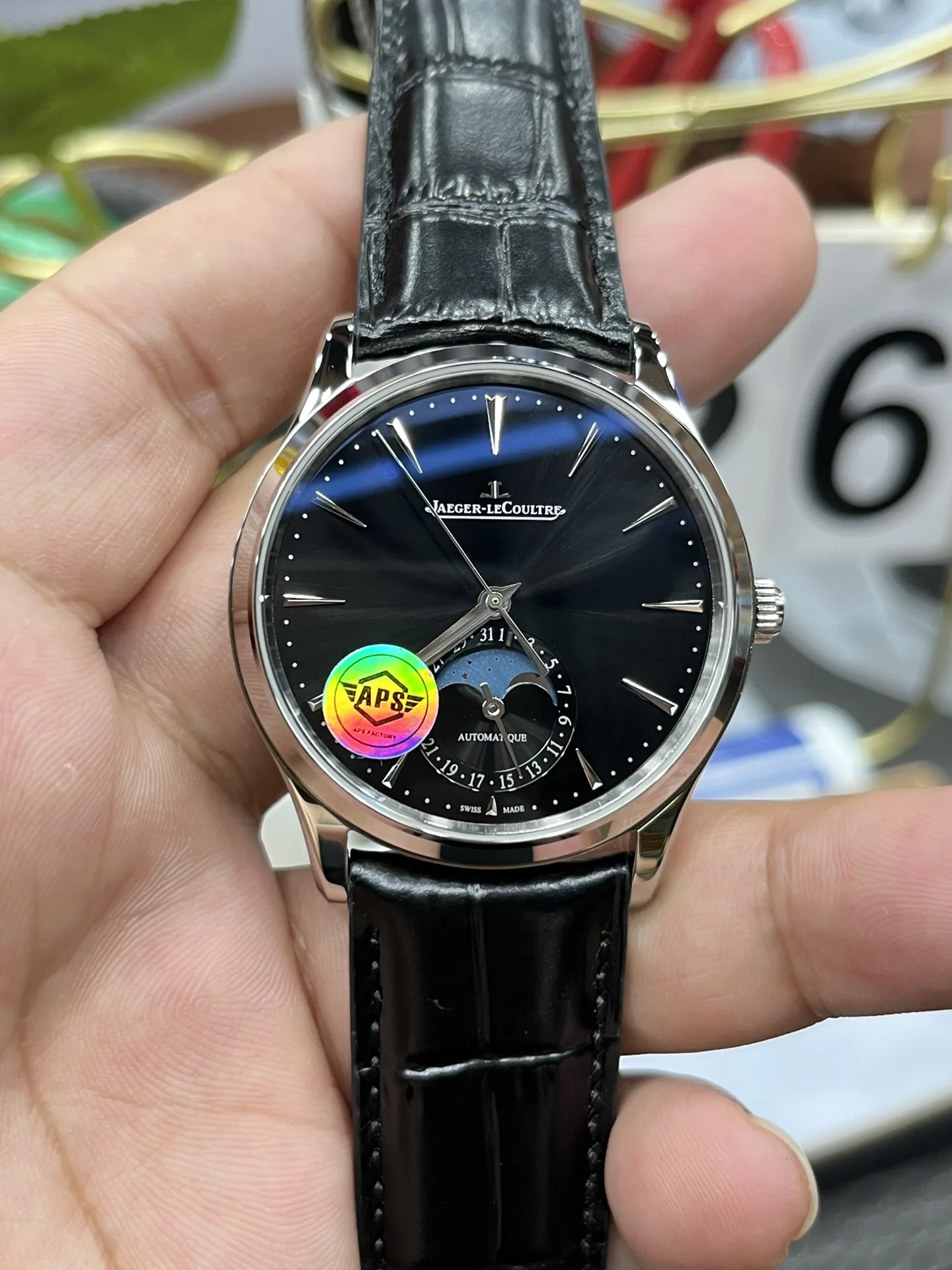 APS | 예거르쿨트르 마스터 울트라 씬 문｜39mm｜Cal.925 무브먼트 Q1368471
