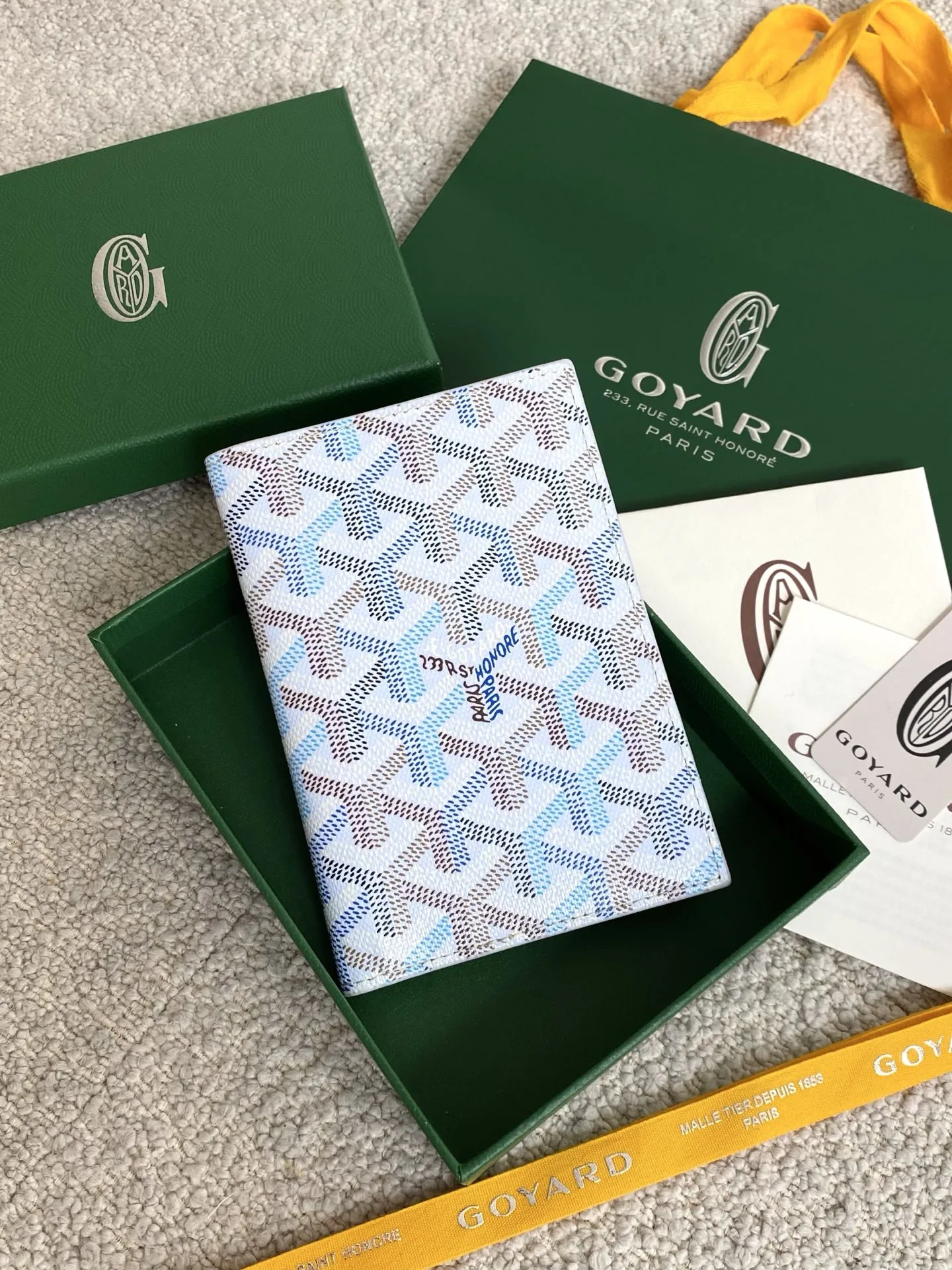 고야드 여권지갑 1.5 cm x 10 cm x14cm