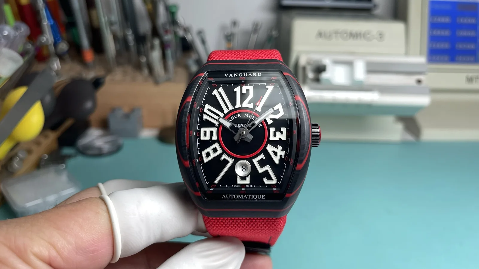 QQF l 41mm l PT5000 l  Franck Muller  Vanguard Red Wave Capsule with Black Dial