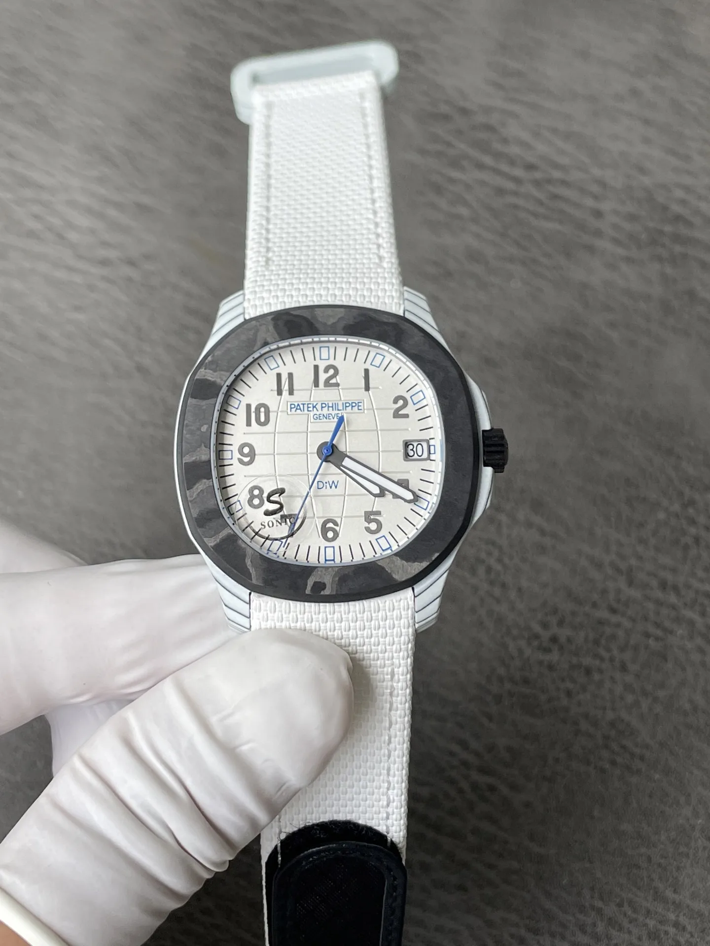 sonic l Cal.324 무브먼트｜40mm l 파텍필립  5167  탄소 섬유