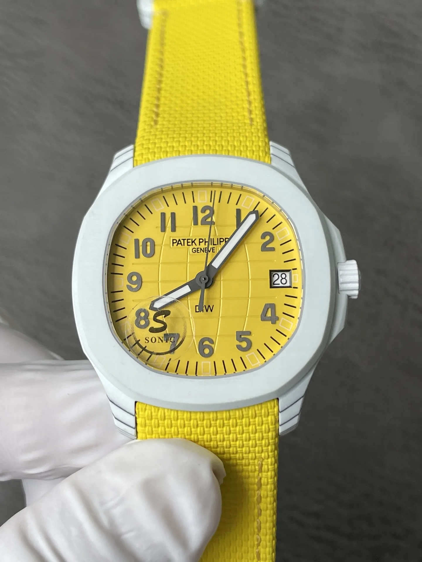 sonic l Cal.324 무브먼트｜40mm l 파텍필립  5167  탄소 섬유